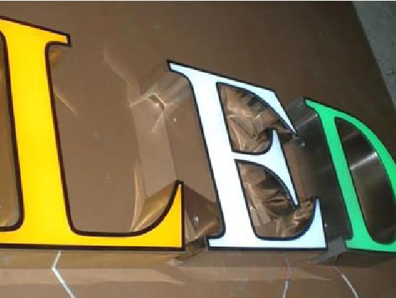 永州介绍LED招牌的基础知识。